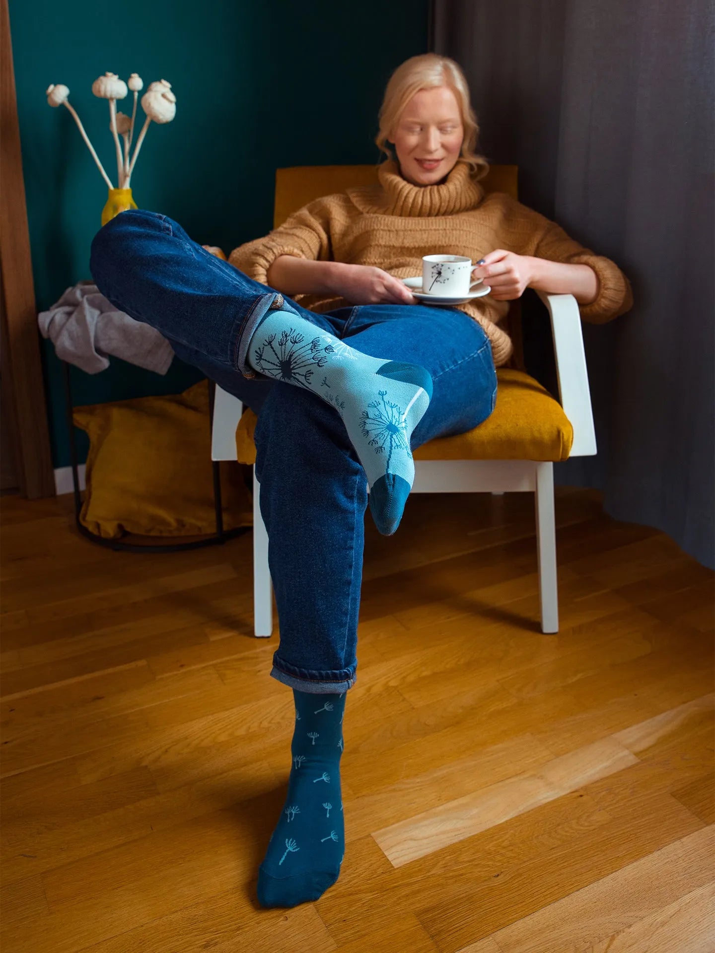 regular-socks-dandelion-02-41/417dfbaa1667c08a73311ebc319d5458cd071d9e