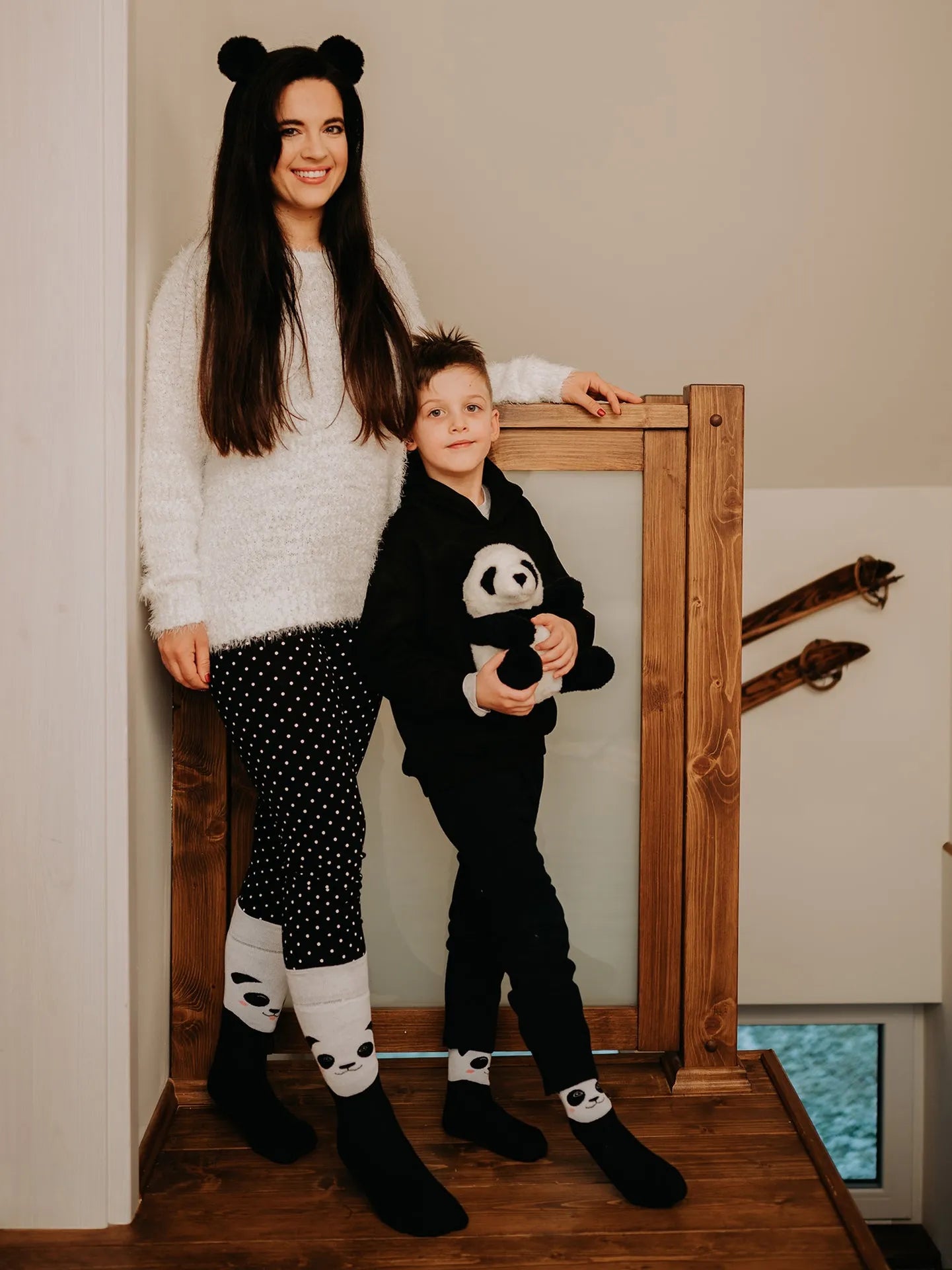 warm-socks-happy-panda-1-c0/c0980ea44d1a72b2b8e10194cb651b0243cae364