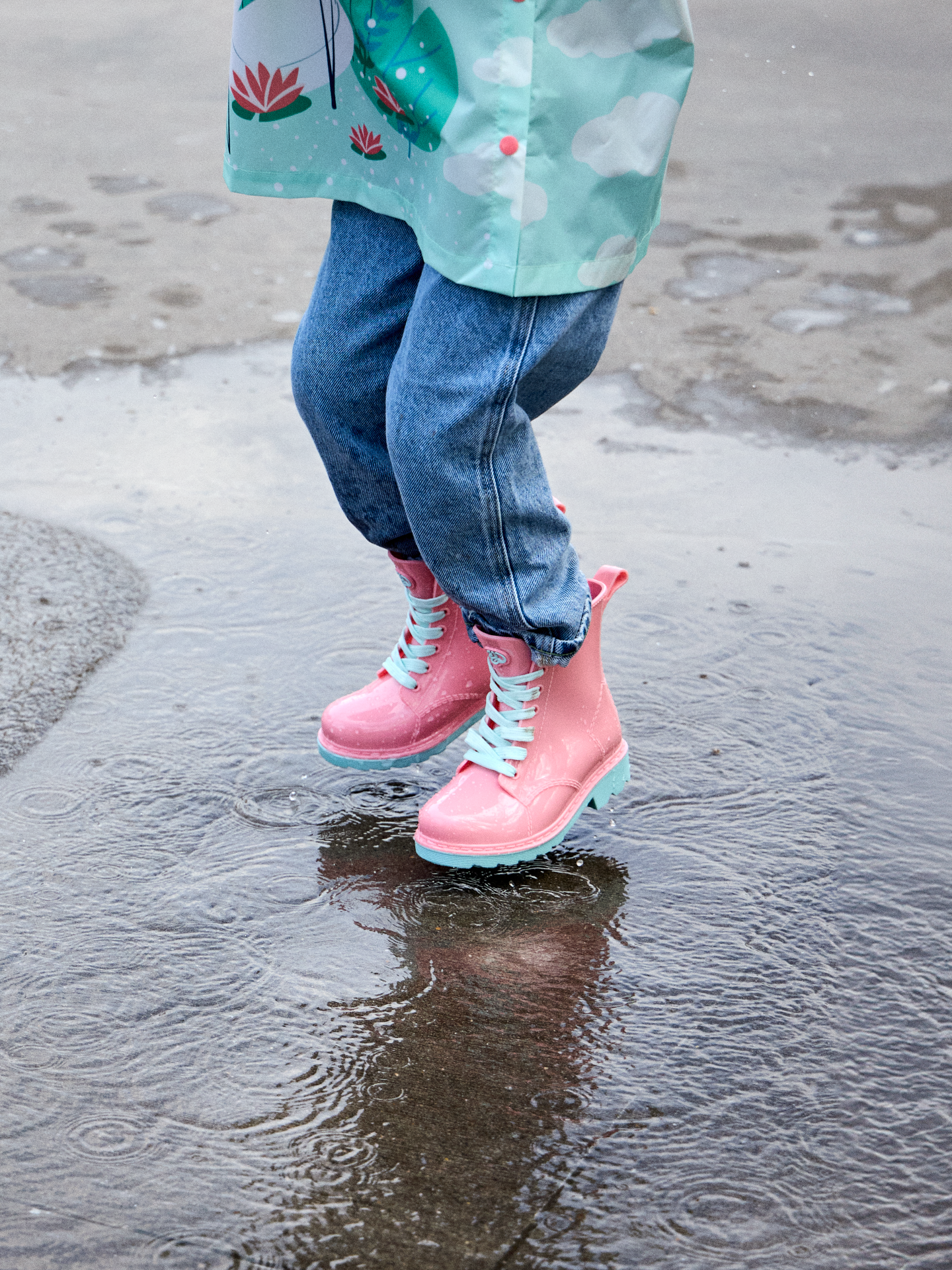 flamingo-pink-kids-rain-boots-22/2205f2ca33fa1b6033a9d1e6f72fffefeb7565a0