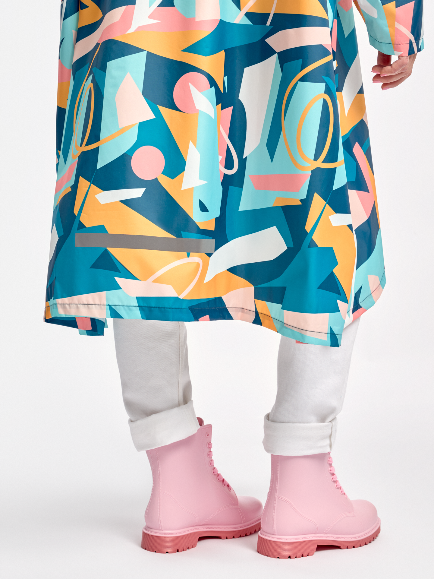 raincoat-colourful-geometry-bf/bfc384f5f0425dad00bfb9ceed5179e2047f311c