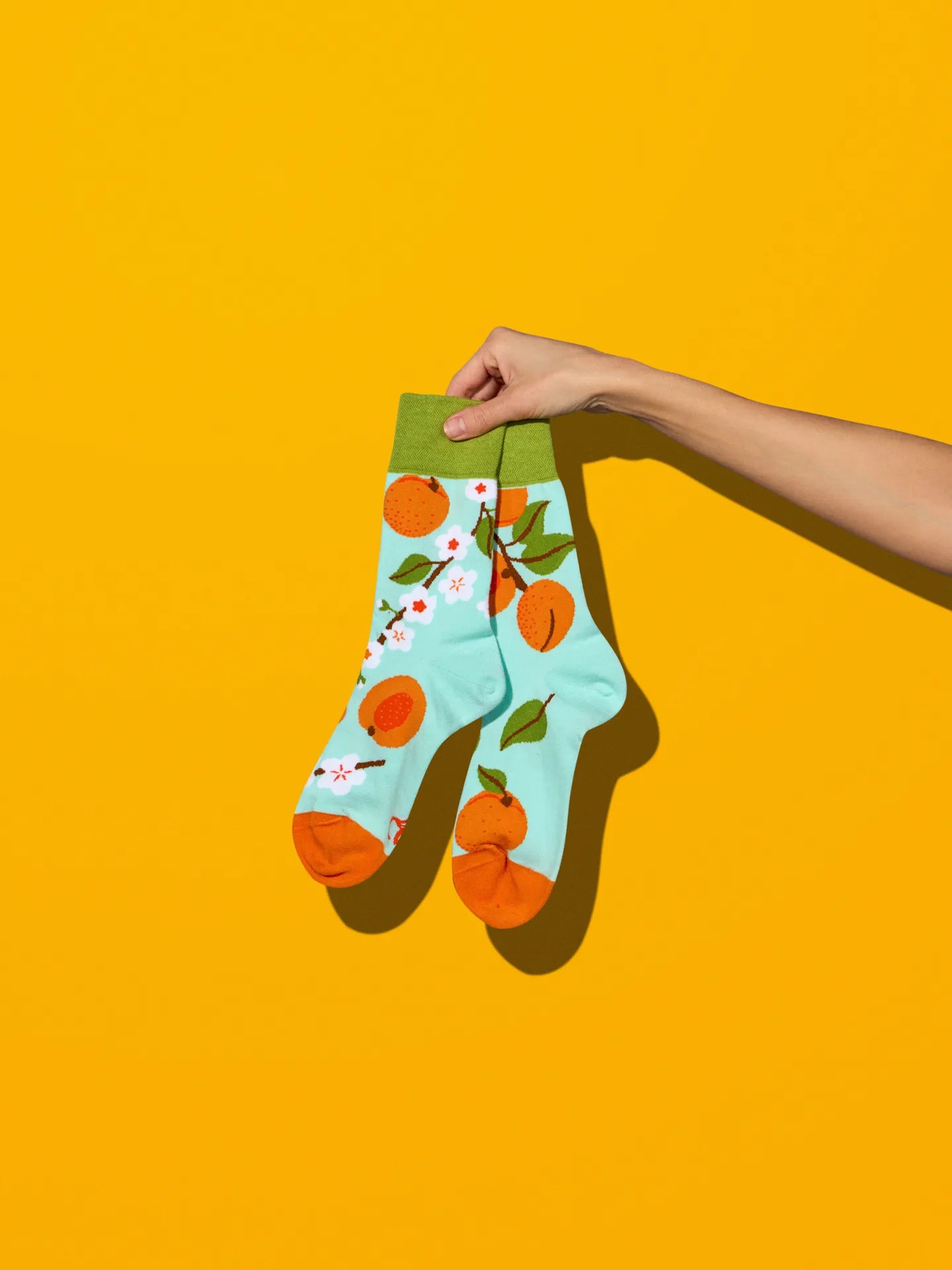 regular-socks-apricots-02-0c/0cb7ebdf869c206c70d9562c68d256e3340fdcf2