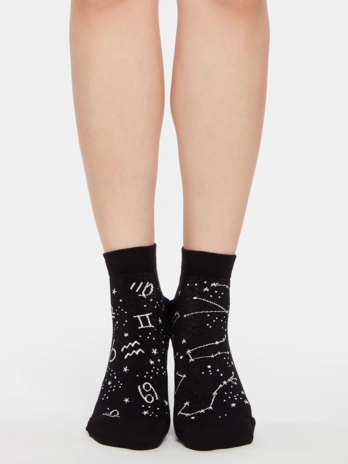 ankle-socks-zodiac-signs-02-44/4492dc9711985978f8208d8290832913fb00f9ba