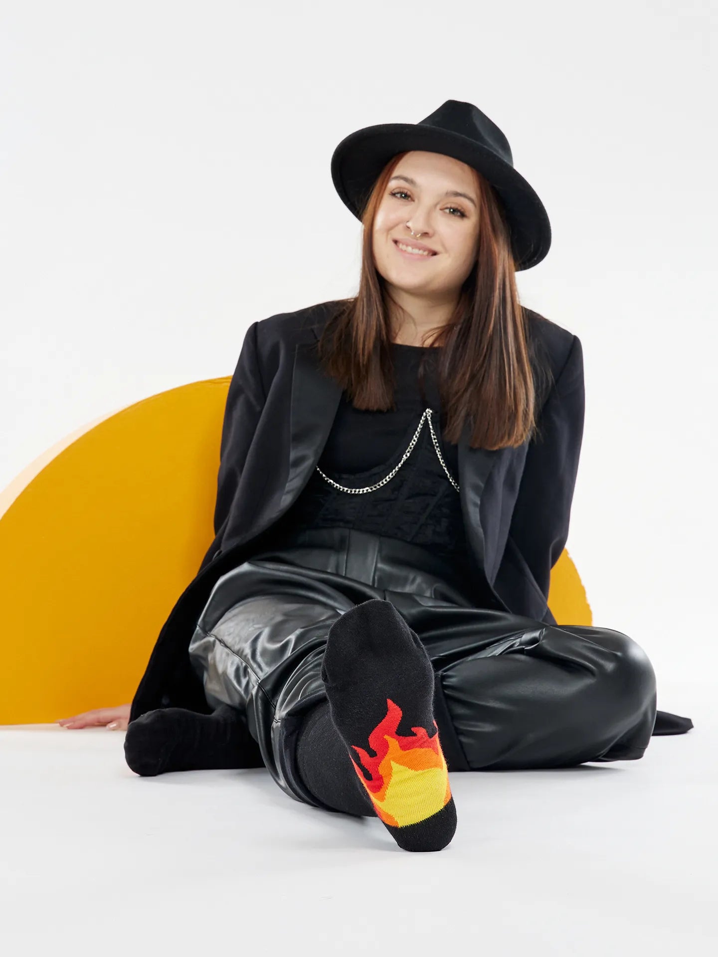 regular-socks-fire-48/4850ca50fe293171d9610b01a477ab56f648de78