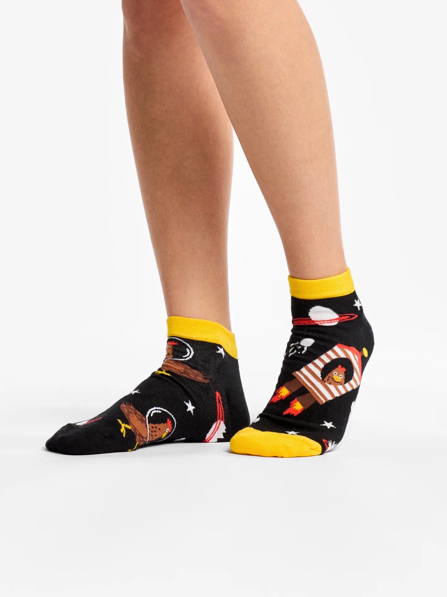 ankle-socks-hen-astronaut-02-3f/3fadfc32c1111793575884ca0b8ffde6be597df5