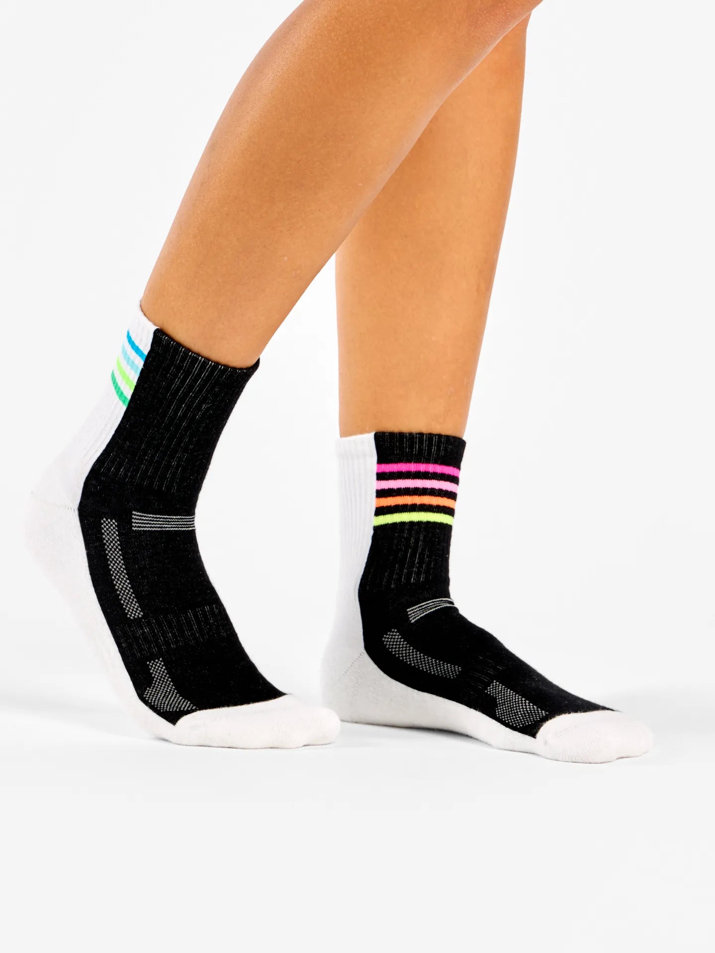 active-crew-socks-march-in-rainbow-6d/6d6e84e2114320939f4a69b7b19c6aef707a51a6