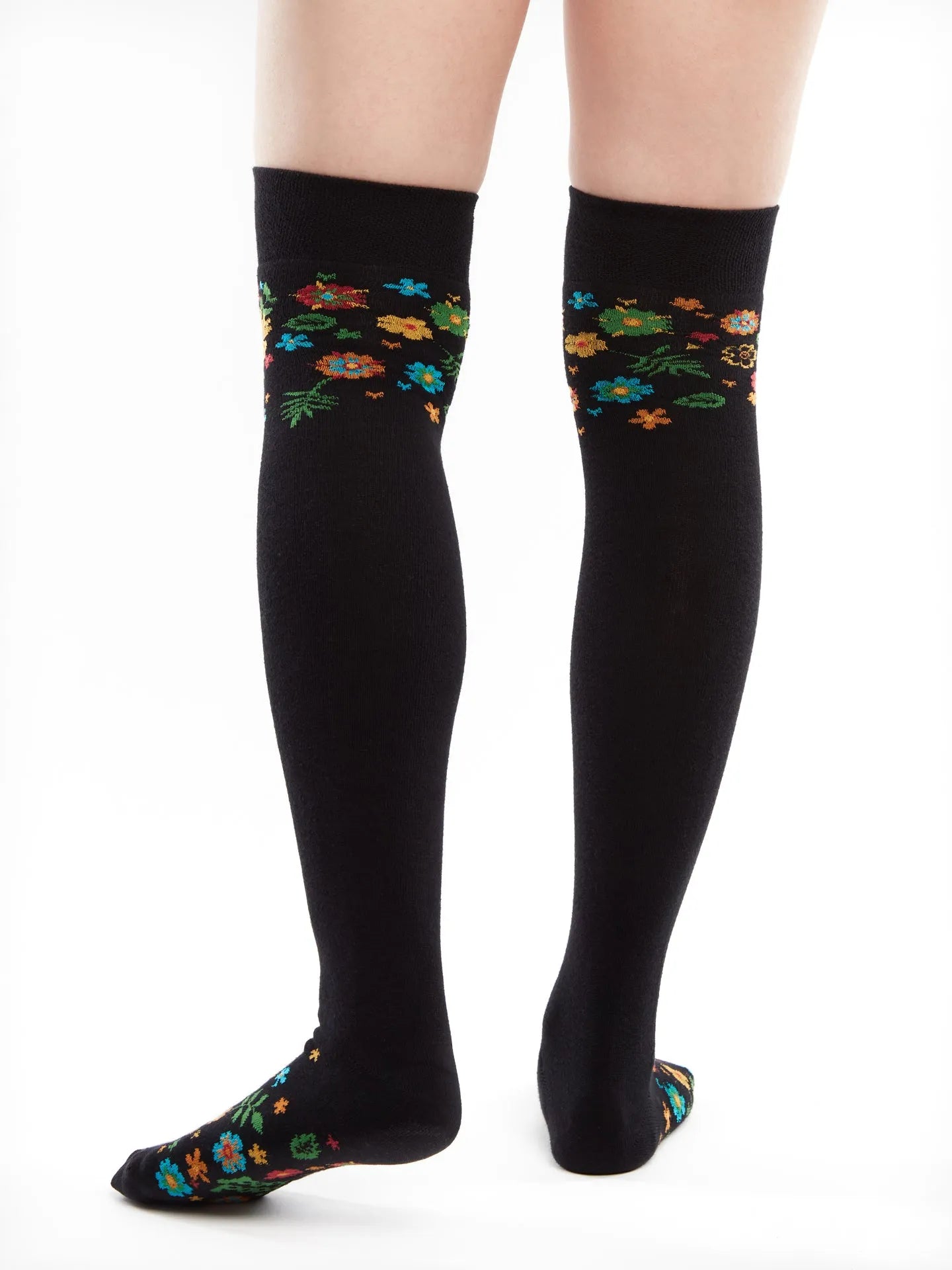 over-the-knee-socks-flowers-f9/f9f771c4c72149ade1f1256cbfe51b8c4a7371bc