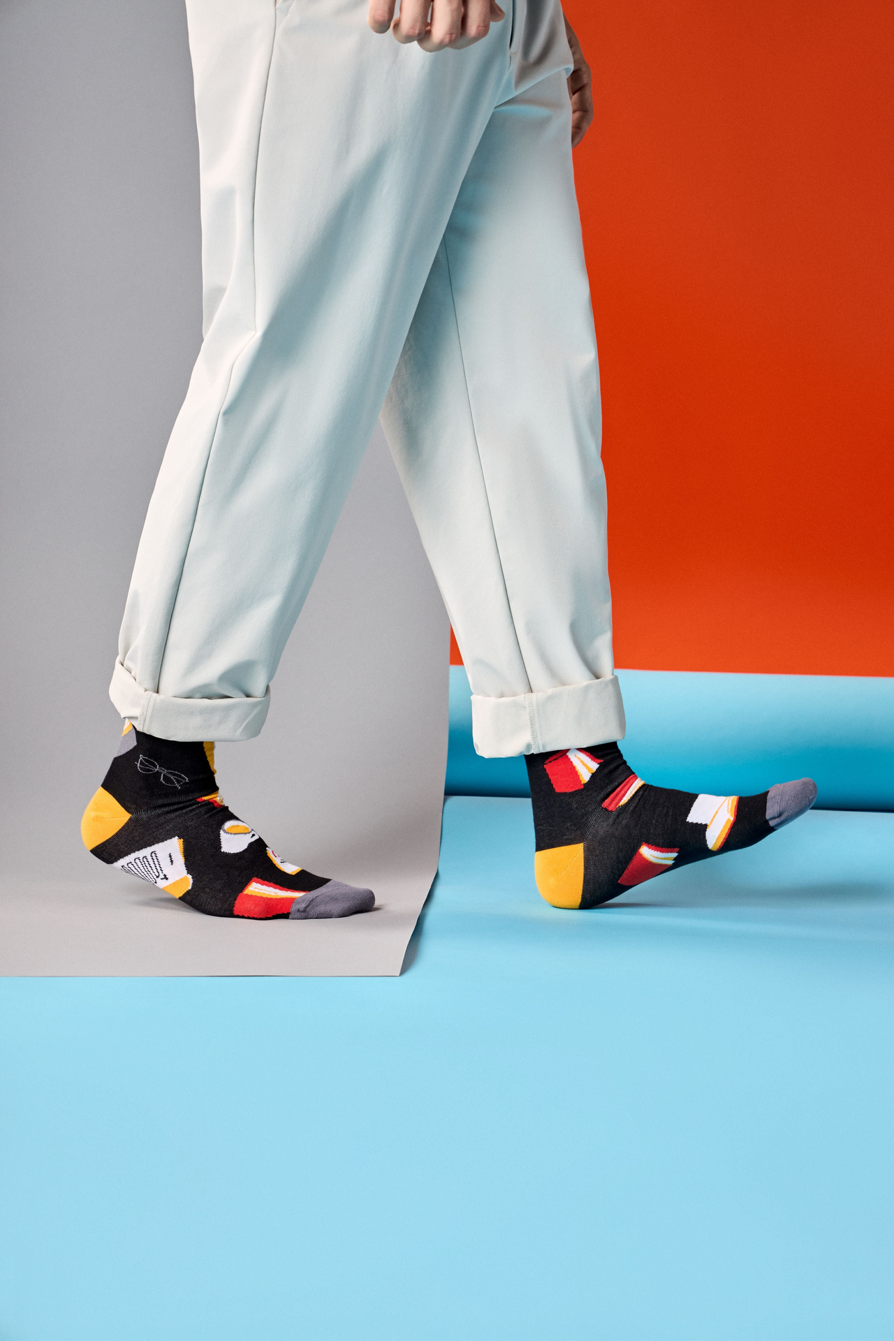 regular-socks-book-lover-02-0c/0cd179a416e8970d88d77921f04b2ded0363e6ec