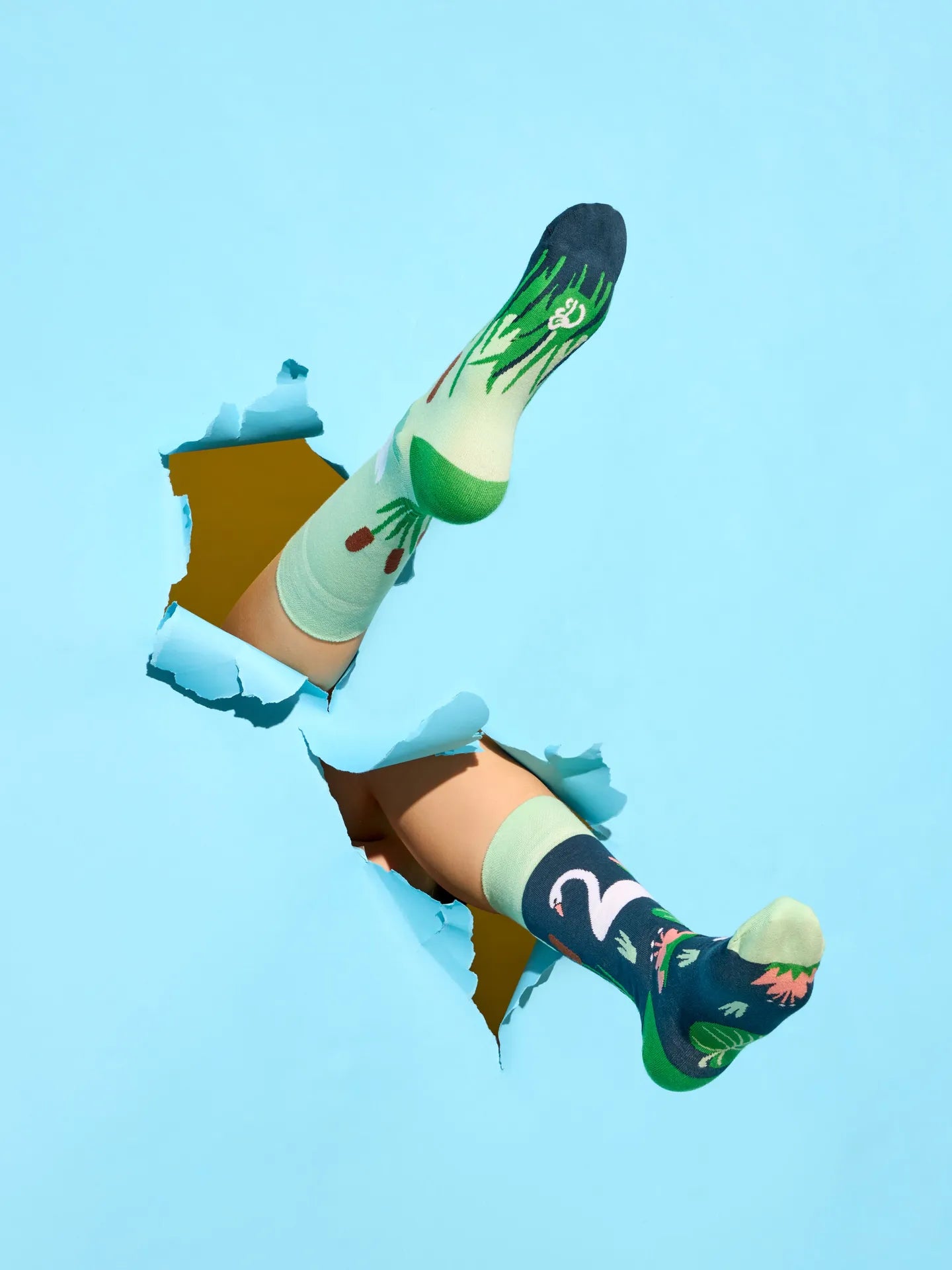 regular-socks-white-swan-02-a9/a97c5c29d526d66b91f2820280512f10d7dee0e3