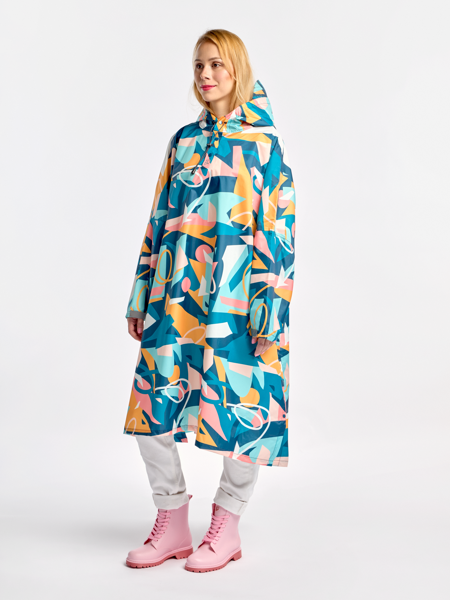 raincoat-colourful-geometry-ea/eaf89c904486e5506cce09ddcbbc70dbd77566ed