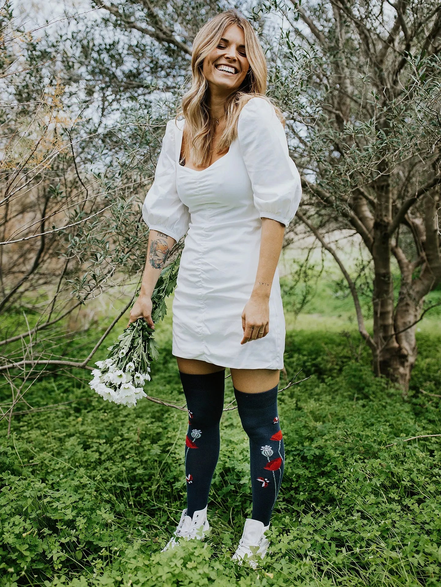 over-the-knee-socks-ladybugs-poppy-flowers-60/60e787a3adbb57a5815e2413938249667b09906f