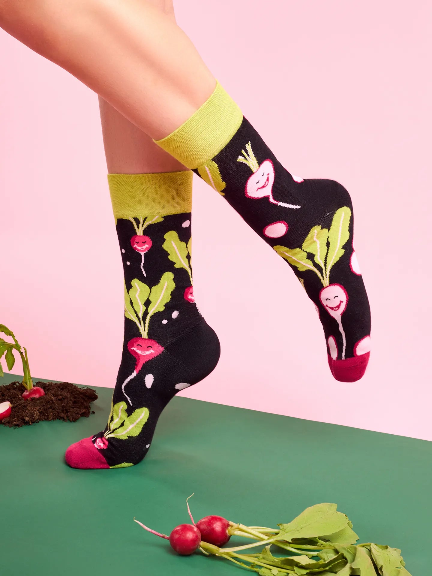 regular-socks-happy-radish-02-cb/cb0fa59e72180f303f25d25219da3692b4b7c23b