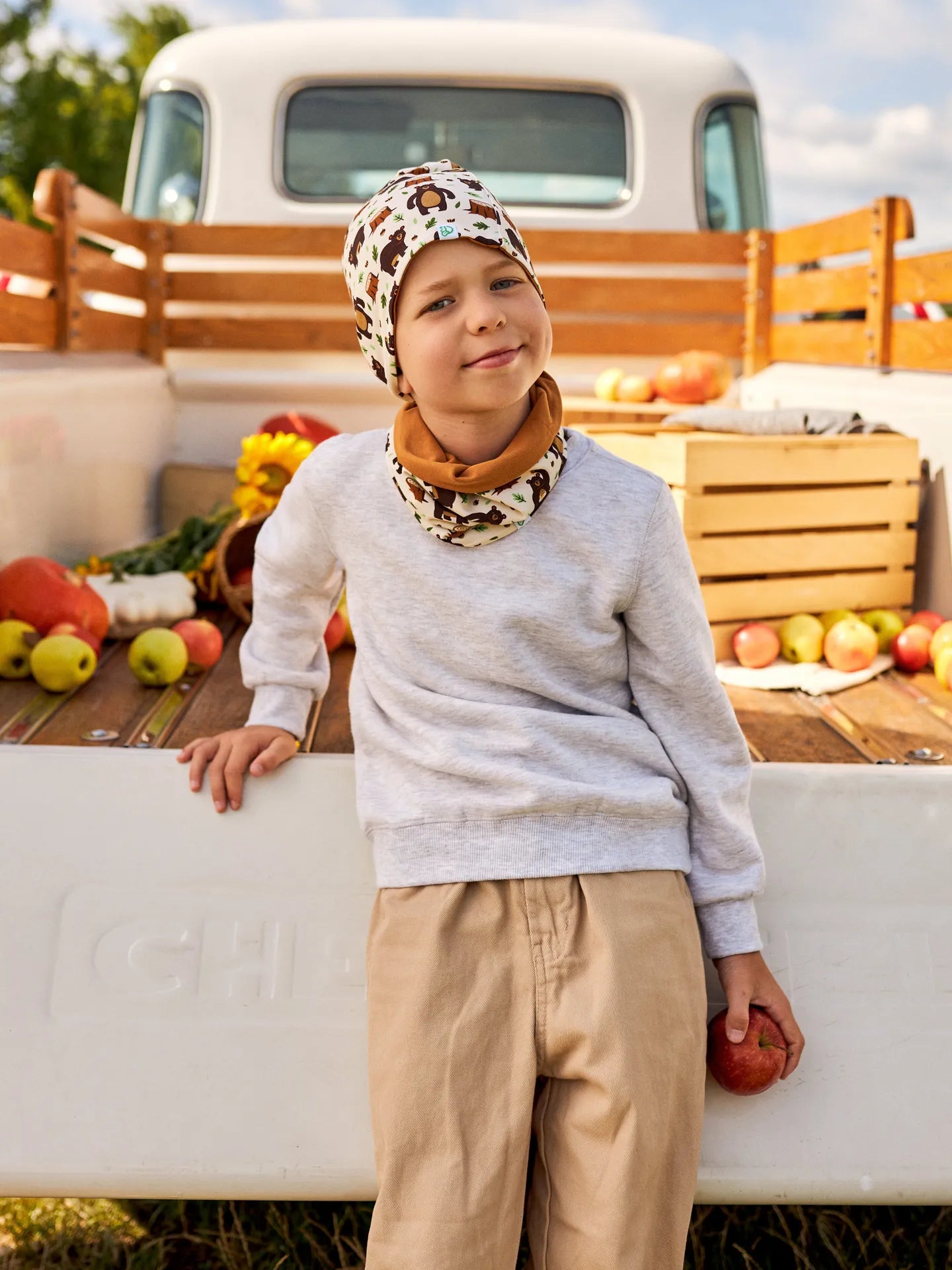 kids-light-beanie-neck-warmer-set-hungry-bear-47/4763ca23604c38fe8a9347cbe0a7c2368b7c4332