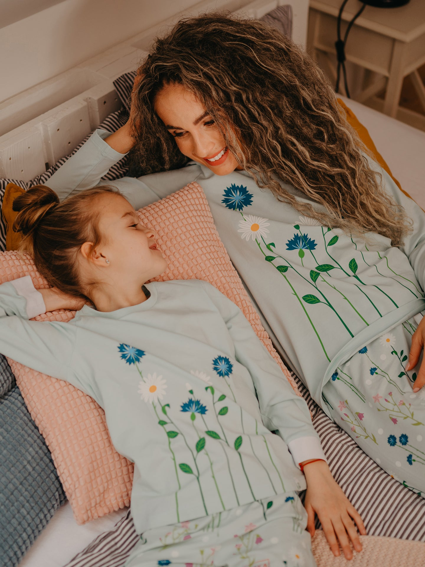 kids-pyjamas-meadow-flowers-4f/4fbc7b5596ad626b0649c3a37067c78084709e8a