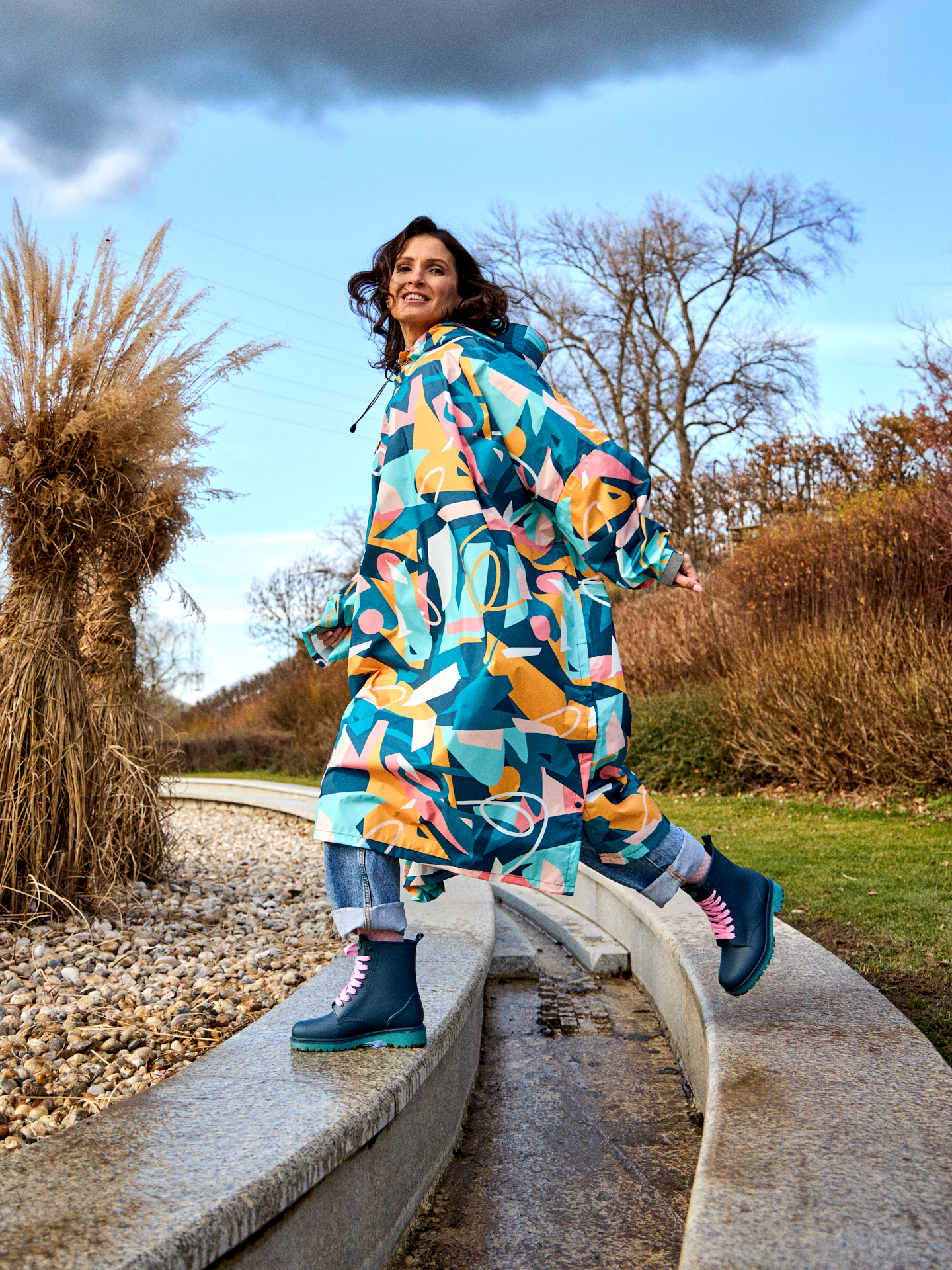 raincoat-colourful-geometry-8c/8c5deef70738d36defb03b016f94c04930715046