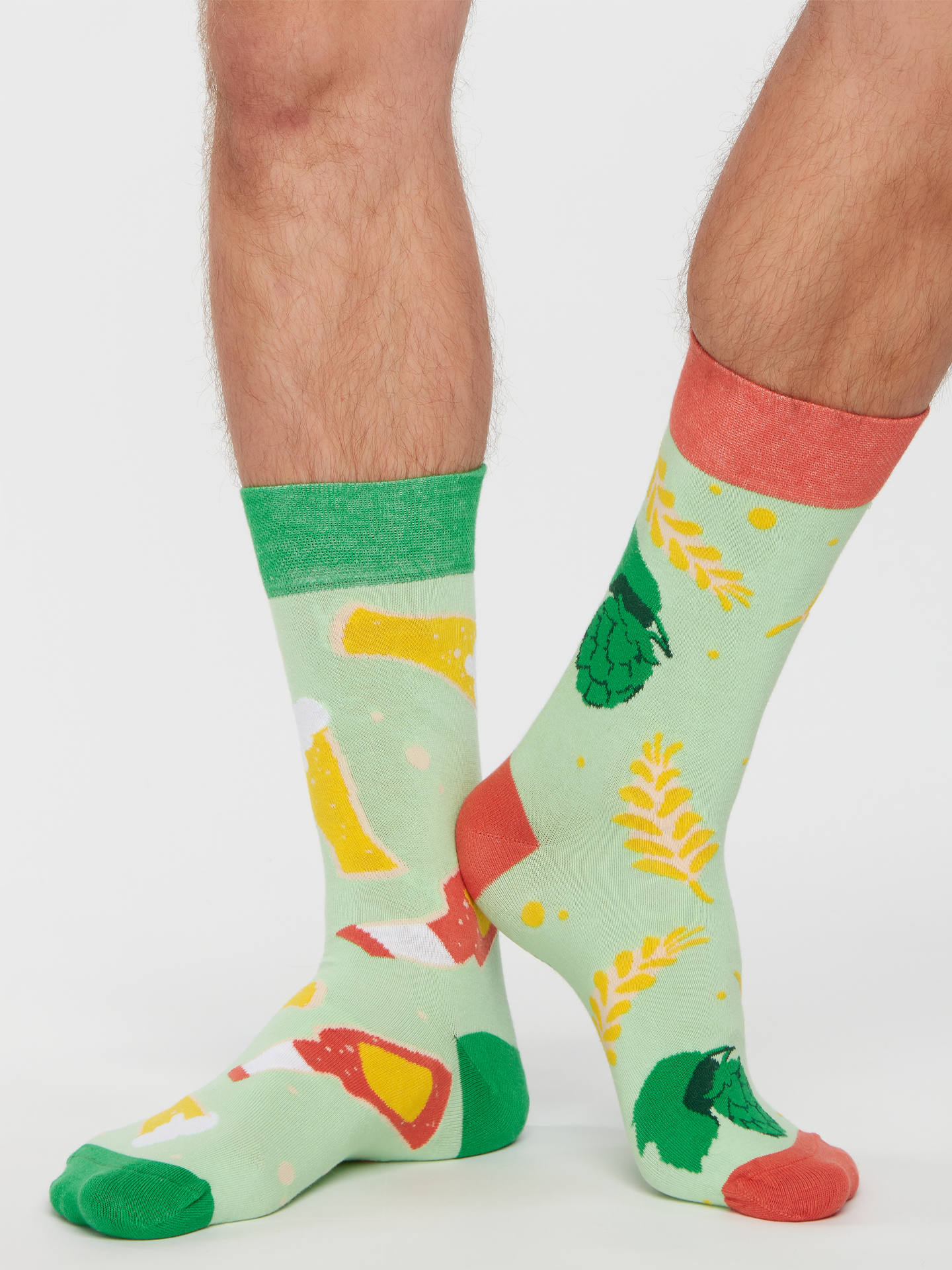 regular-socks-beer-and-hops-5f/5f0632b601382cbb9187cbc5c9cb1504f44a2b66