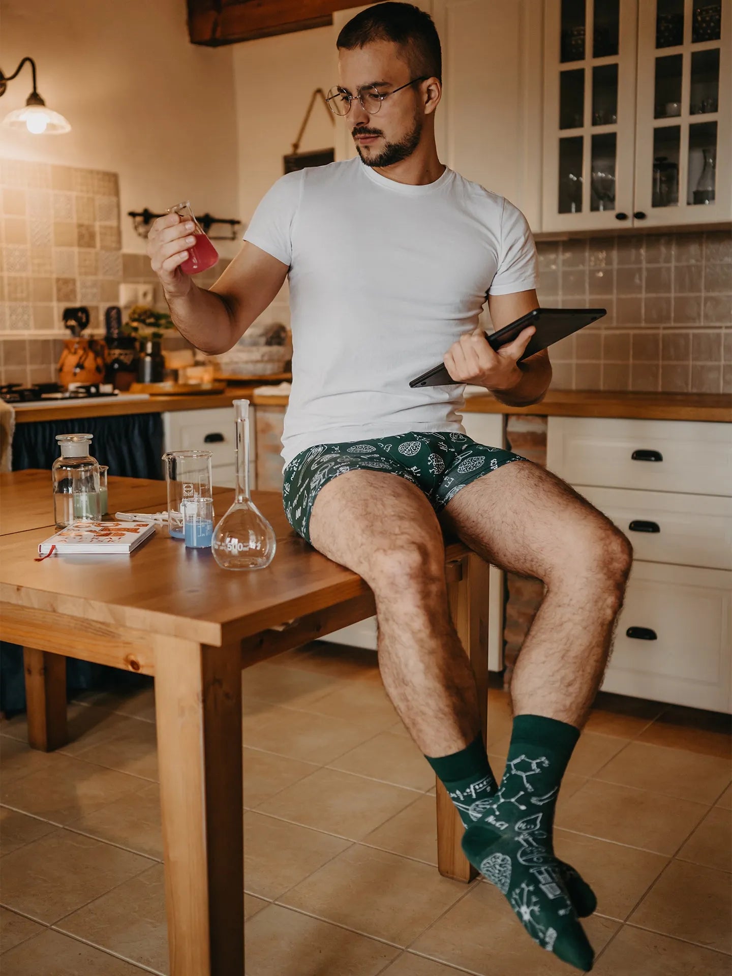 regular-socks-physics-vs-chemistry-02-6c/6c794e29a4f8074c64d096b2e2fcdcecbed004b5