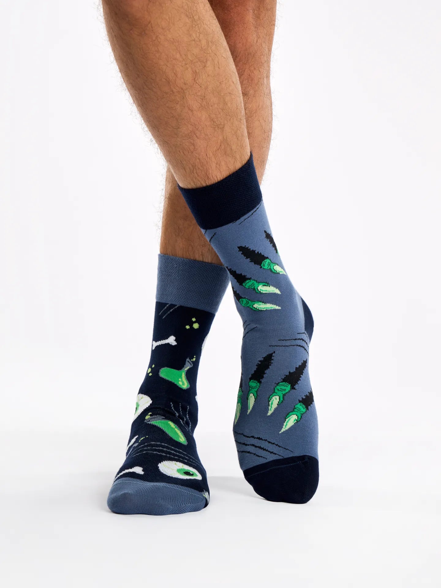 regular-socks-green-monster-91/916c68df8c1bf431fa93d1d4168bec9d77690e17