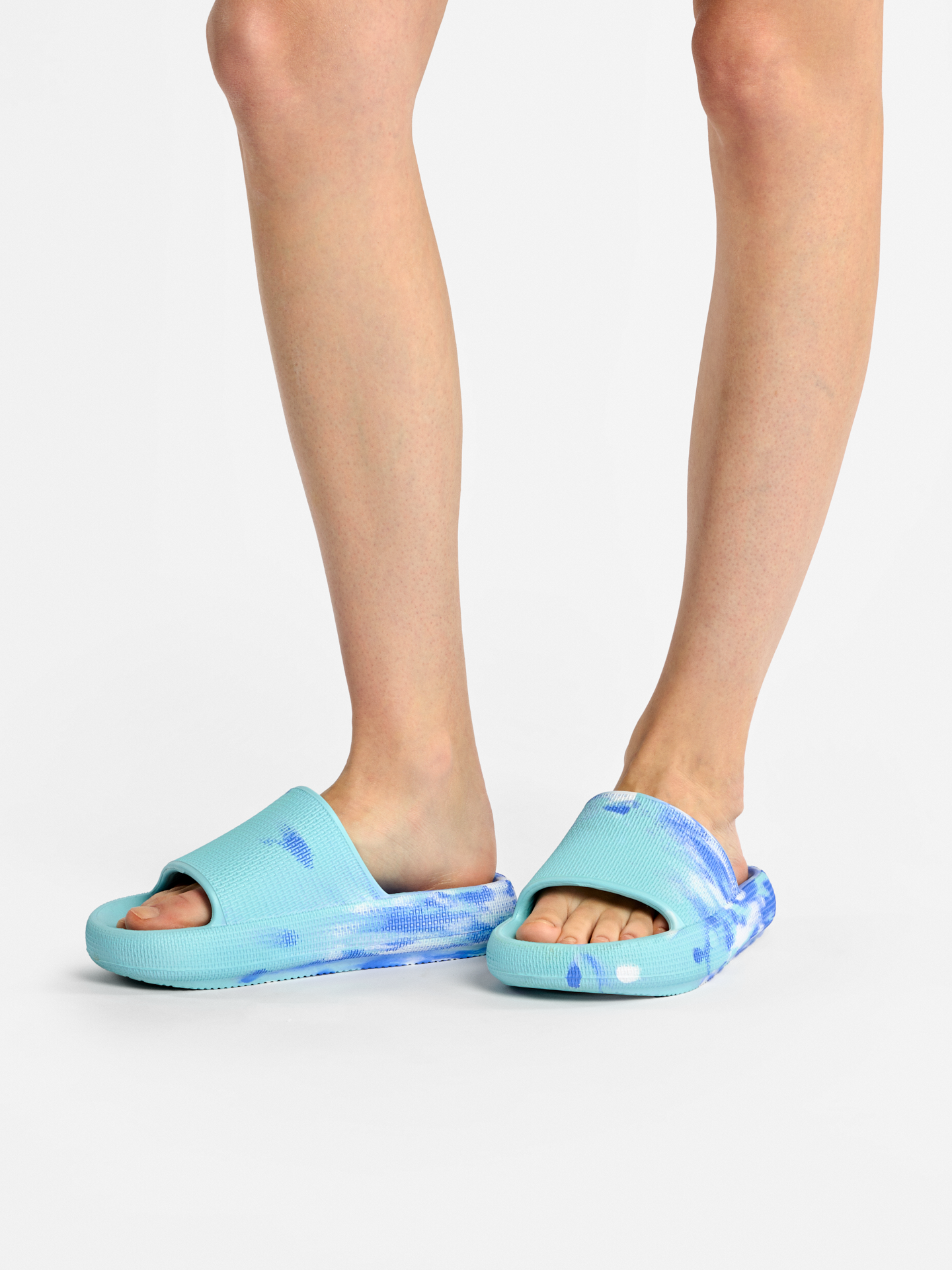 blue-marble-womens-soft-eva-platform-slides-c9/c9a6e34f5c714f97bf50268f23e1c8ce40f095d9