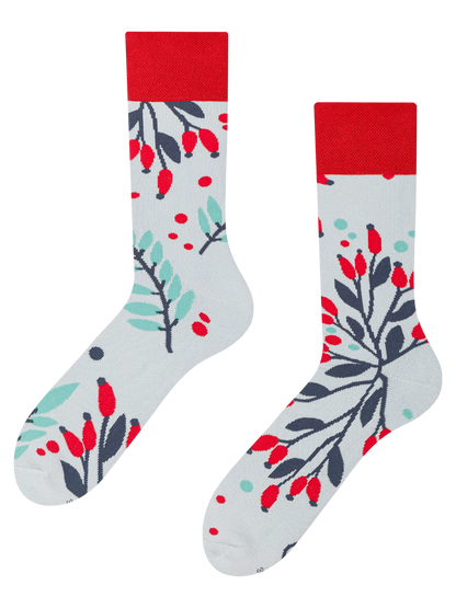 warm-socks-rosehips-in-snow-1-4d/4da5f8bd5631a196108bcc4428c709afa32d50b1