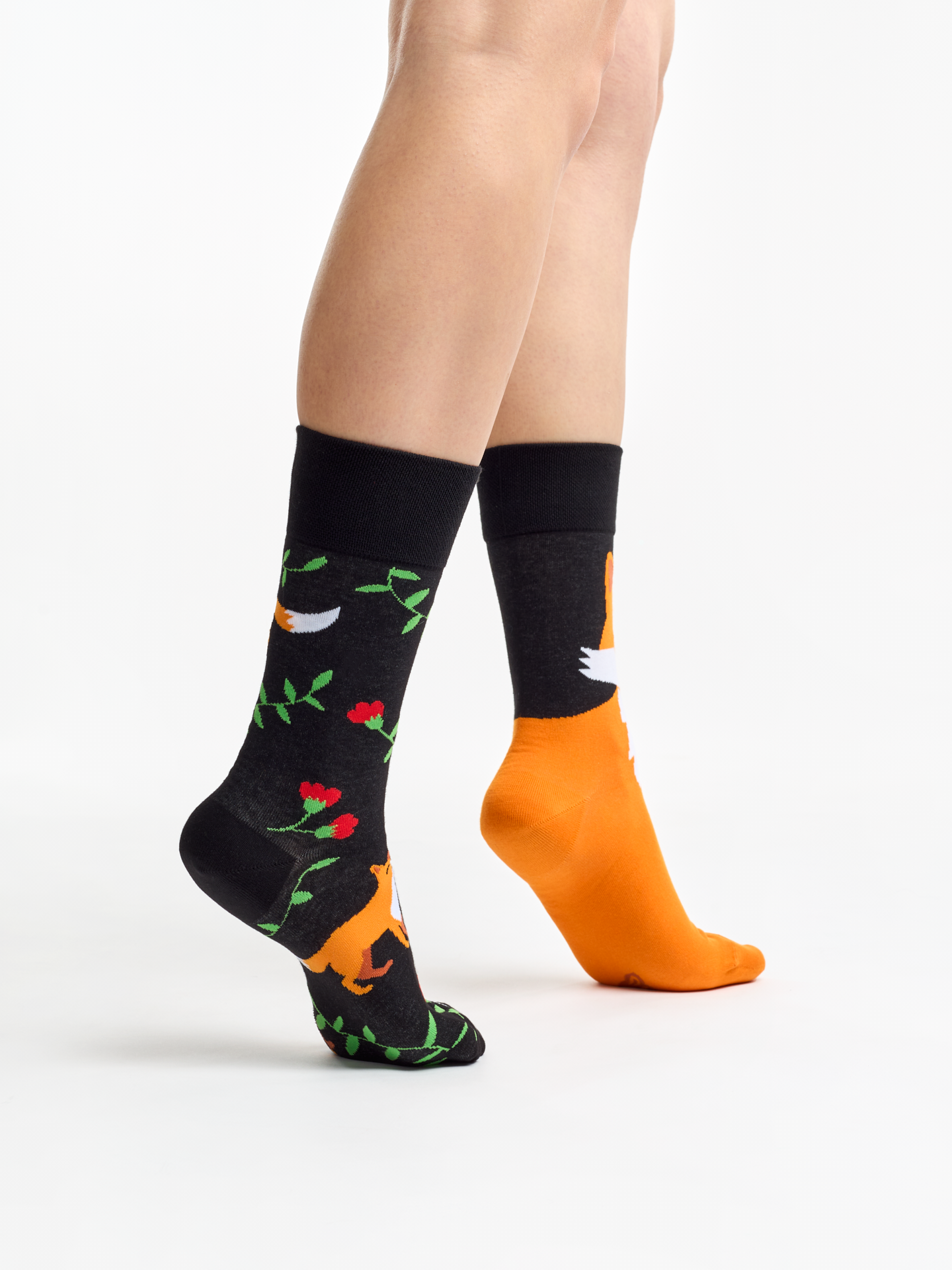 regular-socks-fox-flowers-02-ef/ef57f37d62d9647878a02f9d06ec73ad325097c5