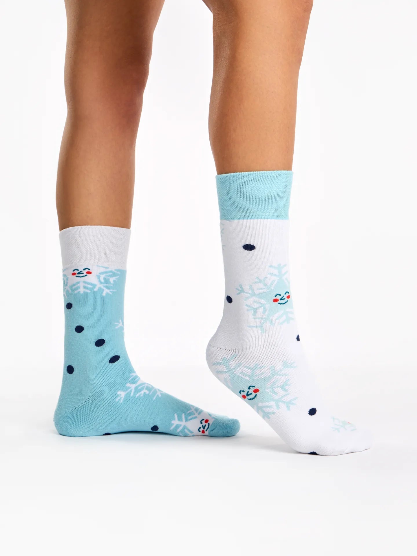 warm-socks-happy-snowflakes-21/21cbfae25ac8edb012894291f13626fc5c798518