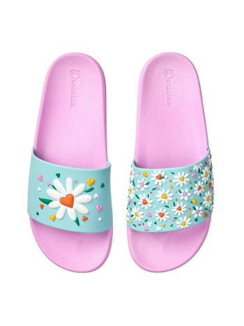 Chanclas alegres Corazones y margaritas