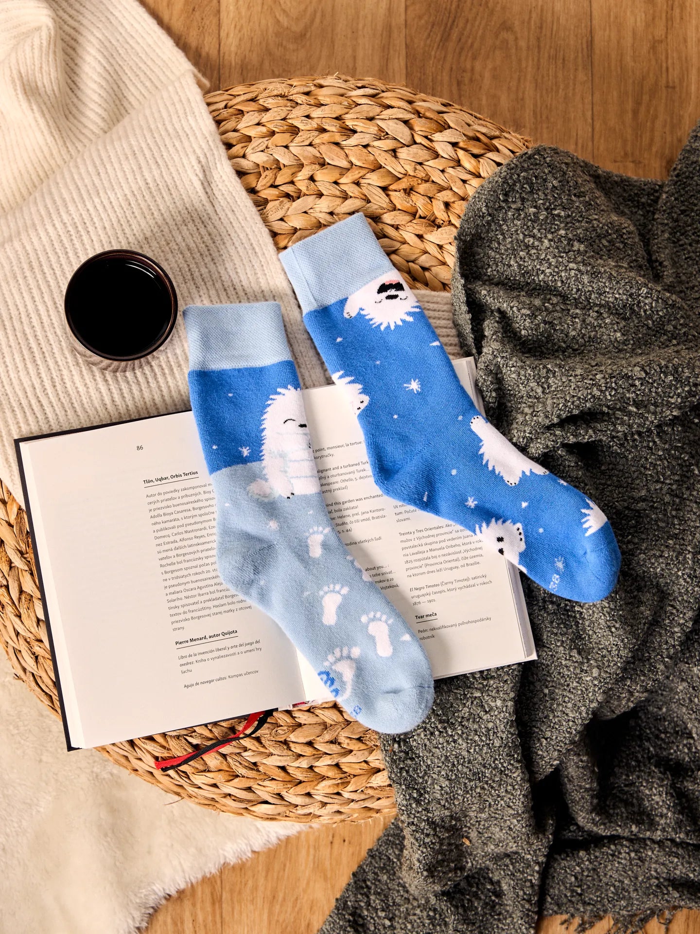 warm-socks-little-yeti-2d/2d0c45f3d527163f96a027ef58b8913ba4712d1b