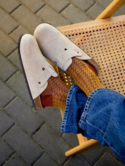 burgundy-yellow-jacquard-socks-6f/6fc385e1288f7e6eaf4df5c4173e915ecf613d3f