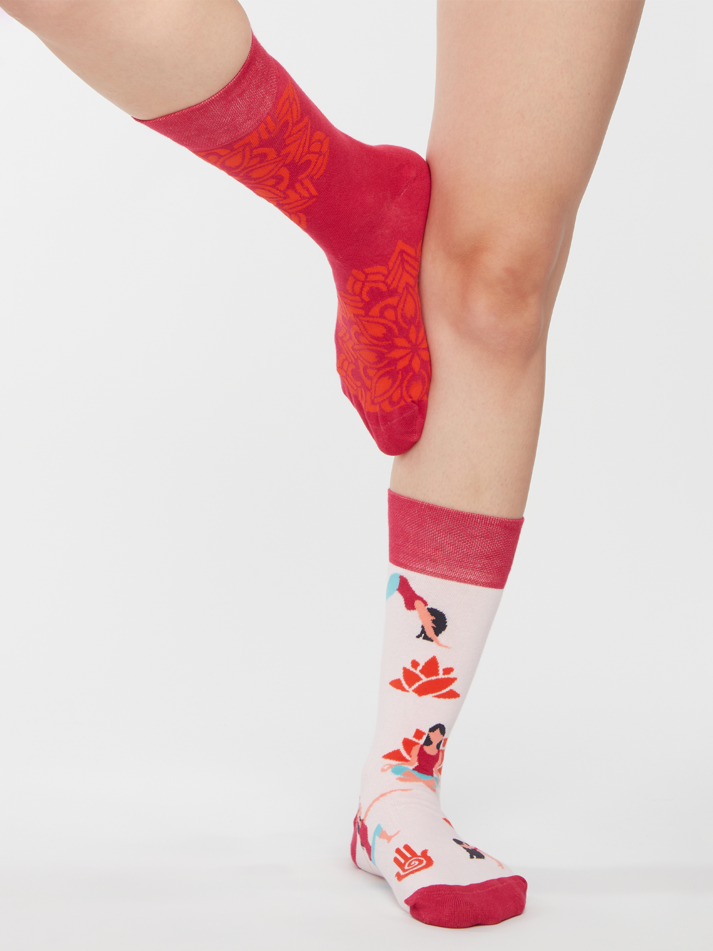 regular-socks-yoga-mandala-69/69cb71f6d00905a6b7a18adb6ac79e7850af0cd2