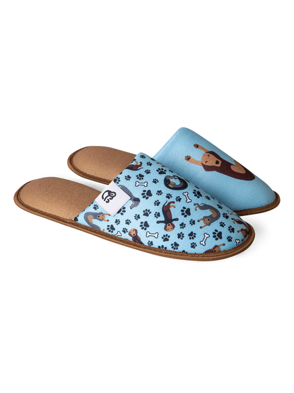 slippers-dachshund-42/429c7bf6d4fa63d1406a92a743c3597bca1fb2ea