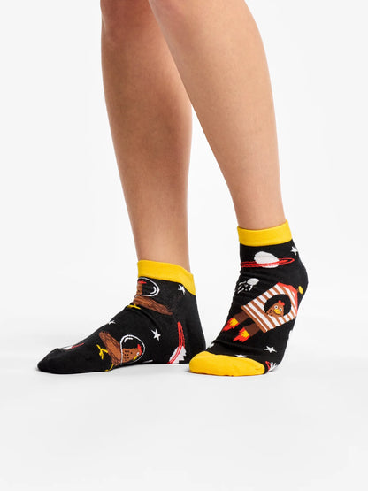 ankle-socks-hen-astronaut-02-3f/3fadfc32c1111793575884ca0b8ffde6be597df5