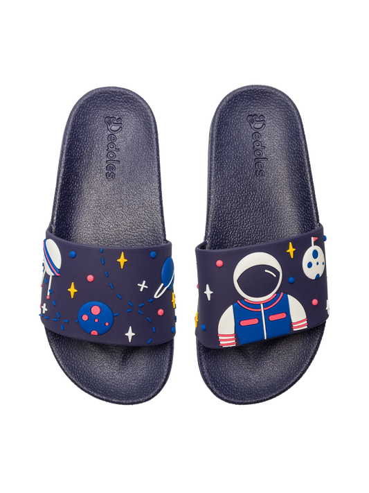 kids-slides-astronaut-4e/4e0030eda5ae925f32e2c91c8df660970a2e3225