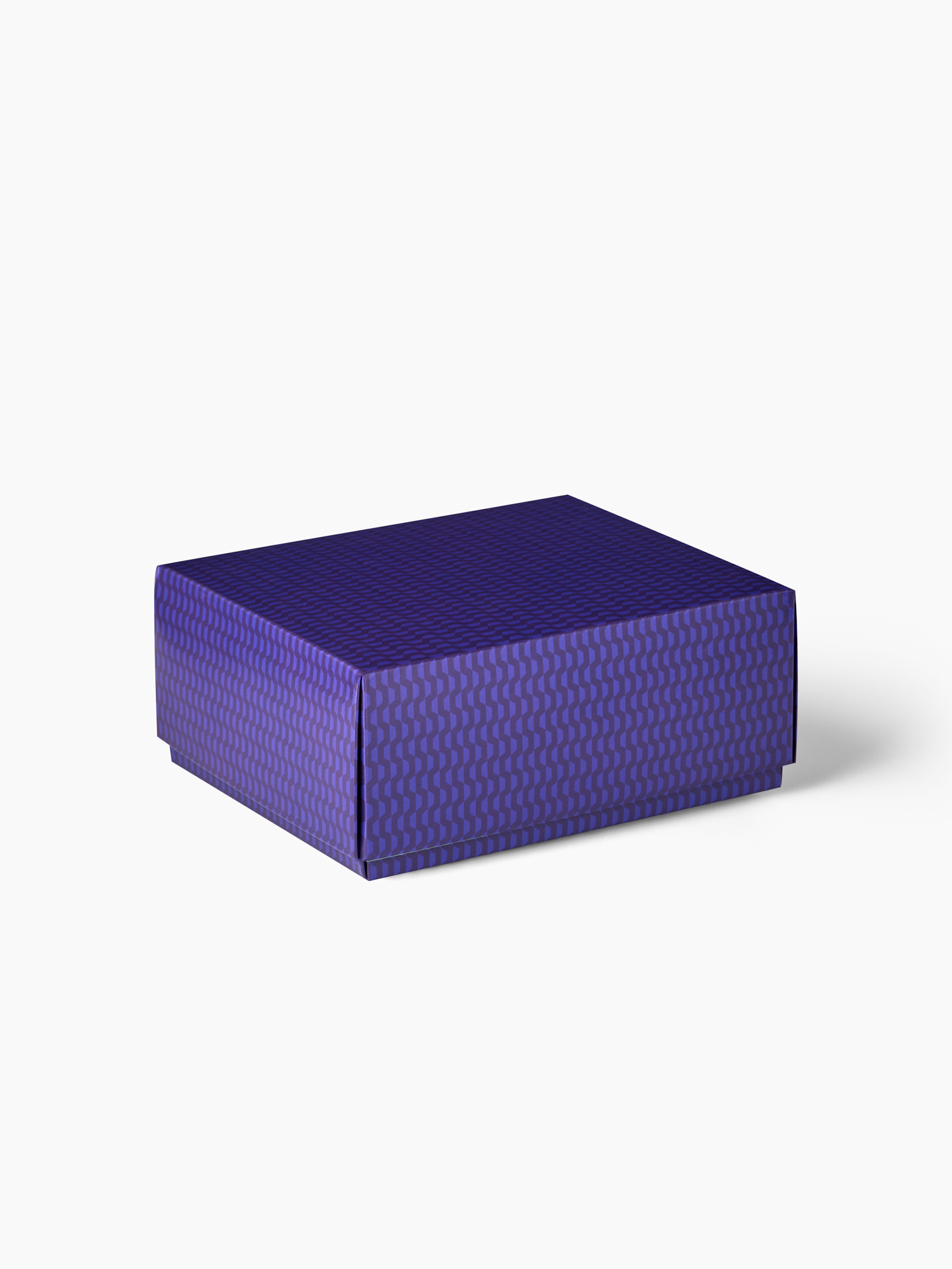 patterned-purple-classic-gift-box-10/10faada4b294a6947277a0e9e9eb497cff202e6d