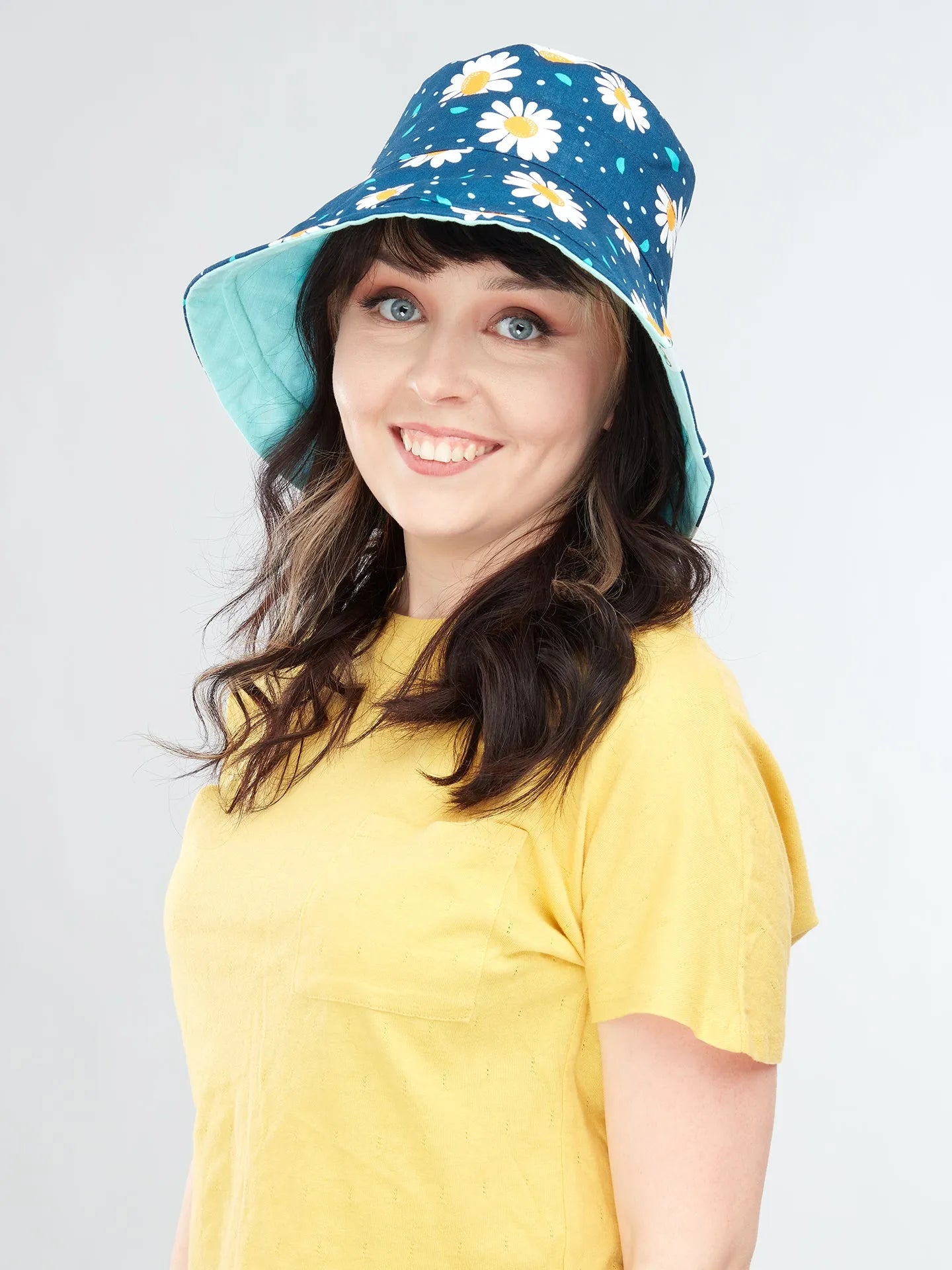 womens-bucket-hat-daisy-blossom-7b/7b3859f7f5933737ea5134765f14c987c5da3077