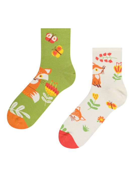 crew-socks-fox-butterflies-02-b3/b36e90b965f169f94d96603b780b166392ace899