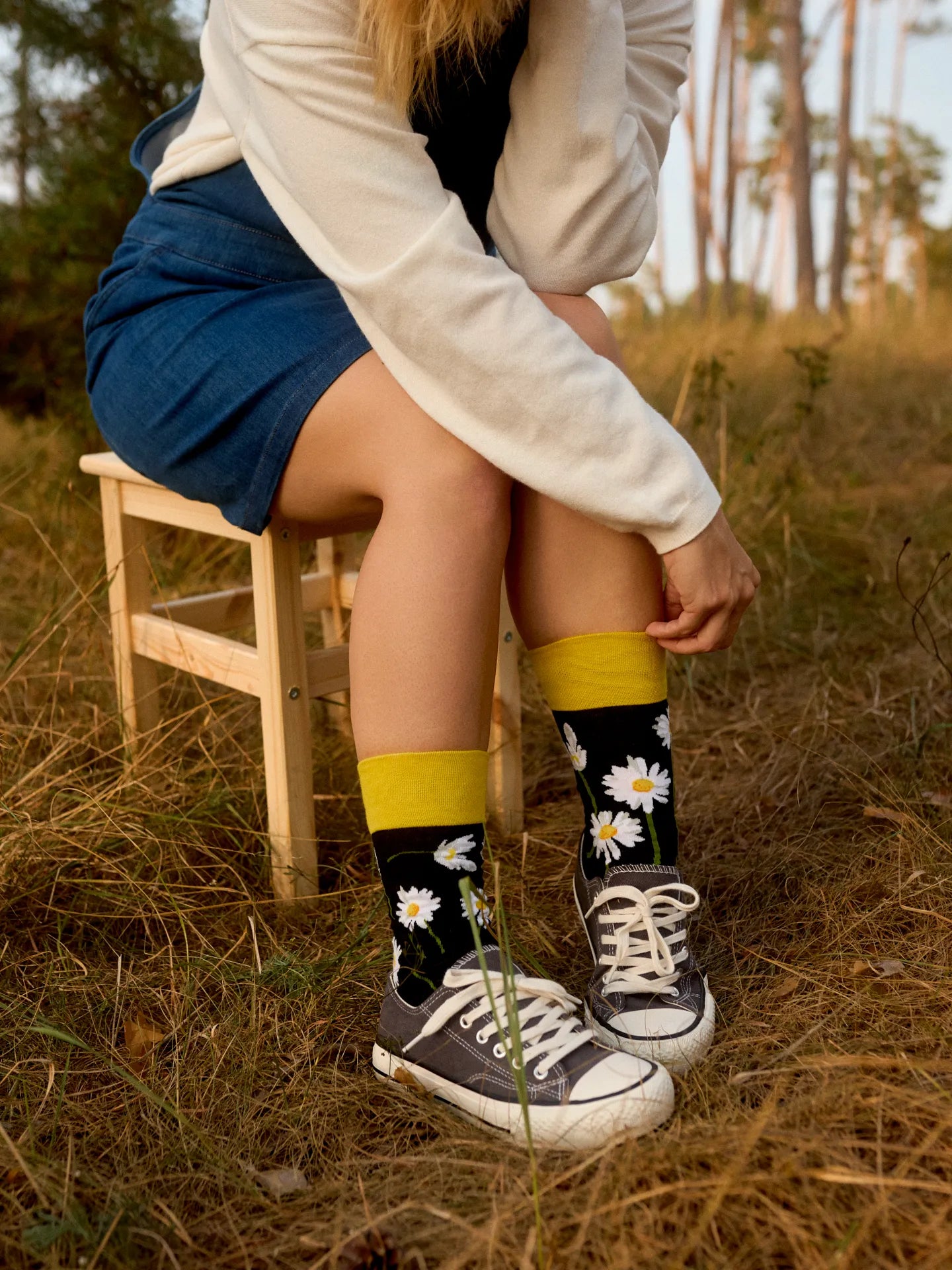 regular-socks-daisies-at-night-79/79a6a80984eba7514f8a0f74211de890b7de4f6c