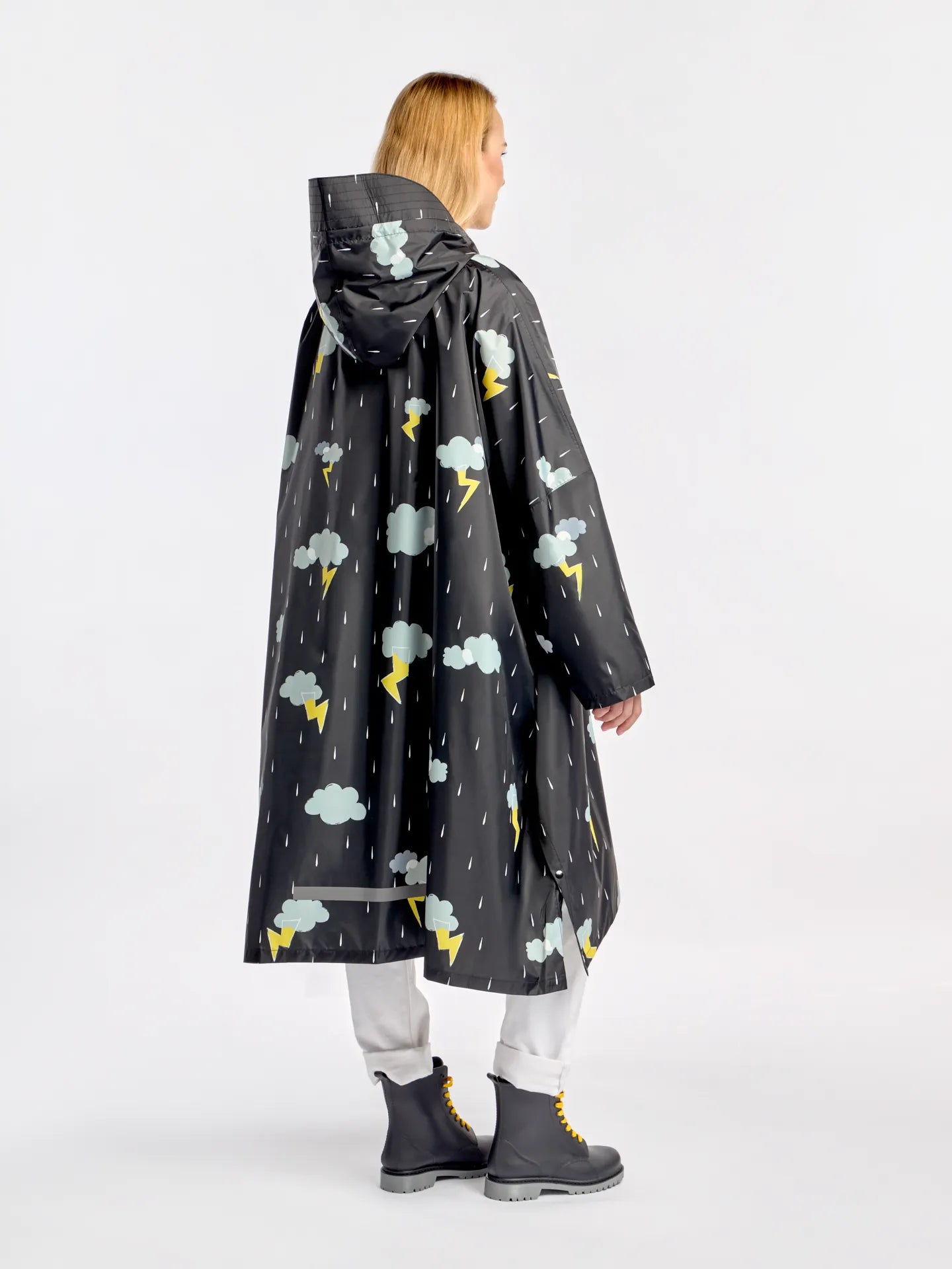 raincoat-storm-7d/7dac08525b60f2cc3211b7d9fe590cad56e31ace