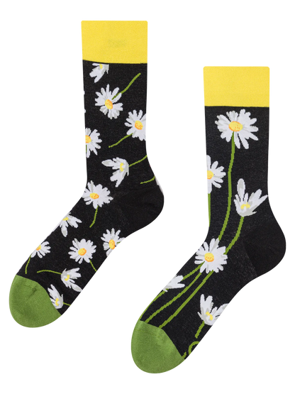 regular-socks-daisies-at-night-02-9b/9bf36480559adc9fe6e711279a574e265f74be83