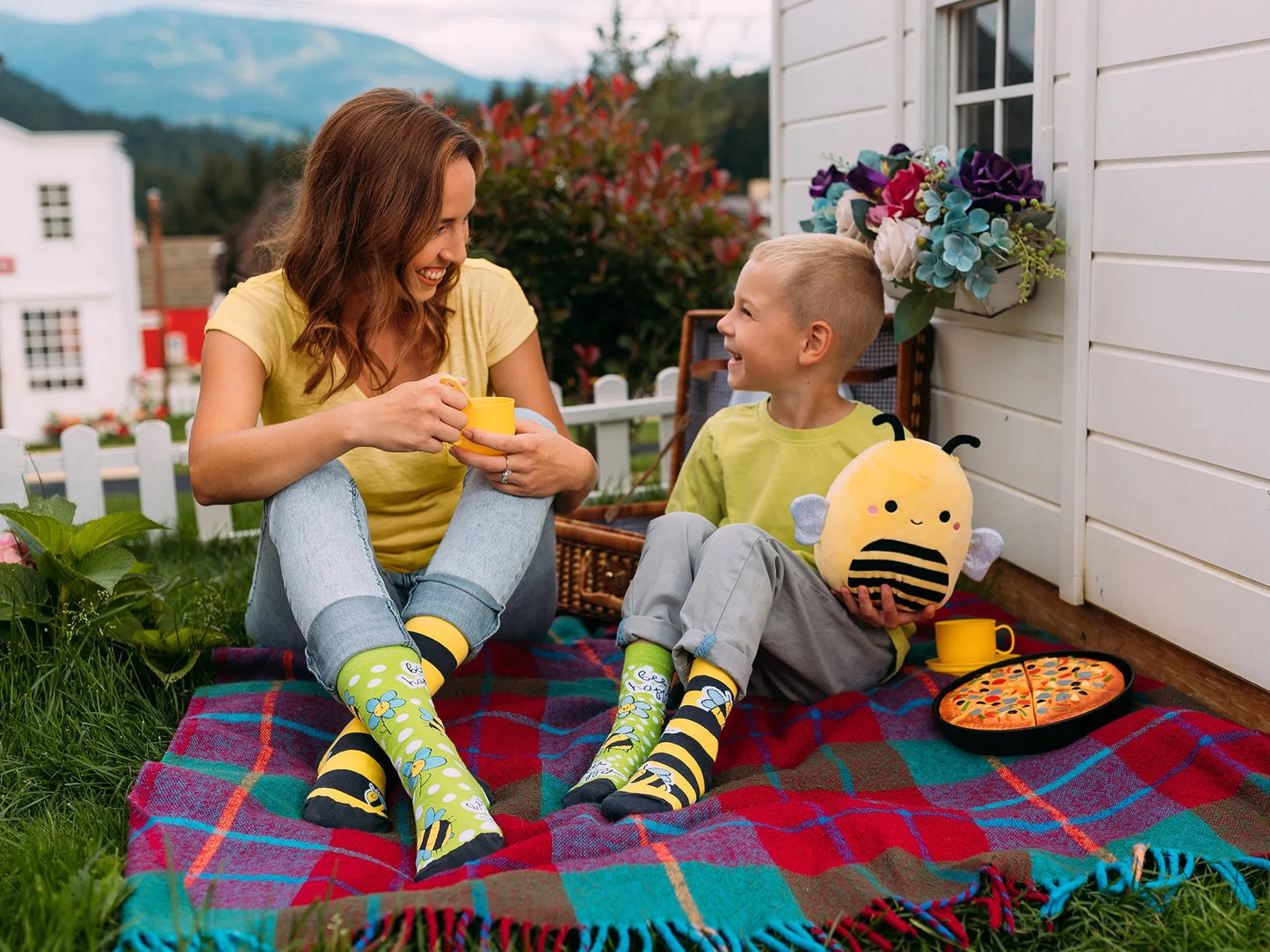 kids-socks-bees-7e/7e93be6356cafca19fc2440086b67c752a0cb675