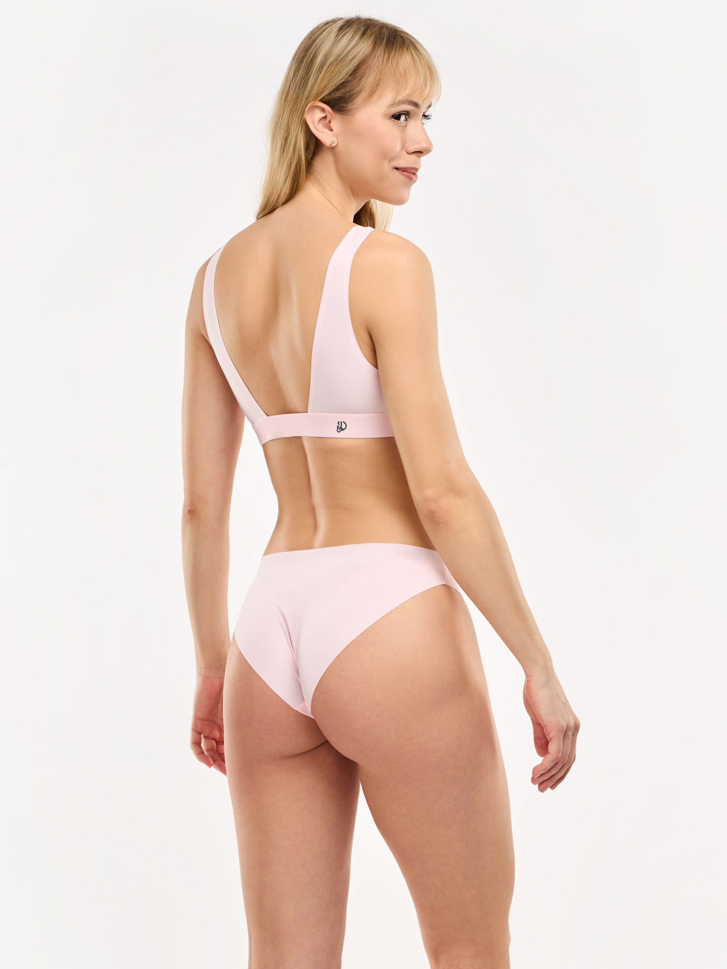 light-pink-womens-traceless-briefs-53/53626dabaa627bf3e874d0aab8933111dff9b569