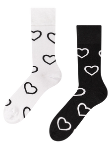 Calcetines alegres de bambú Corazones en blanco y negro