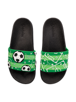 Chanclas infantiles alegres Campo de futbol