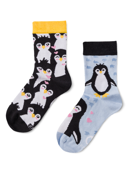 Calcetines infantiles alegres Pingüino en invierno