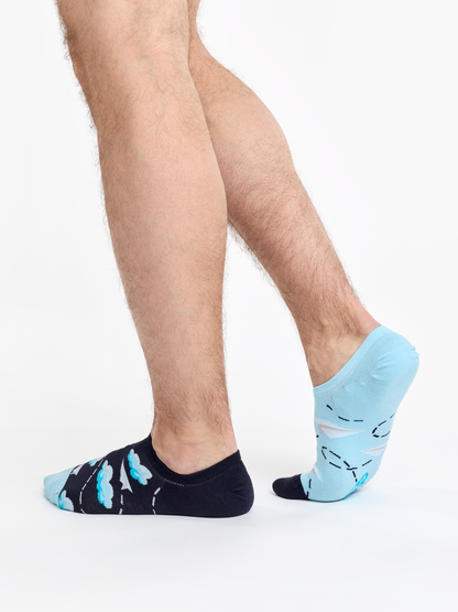 Calcetines sneakers alegres Nubes y aviones de papel