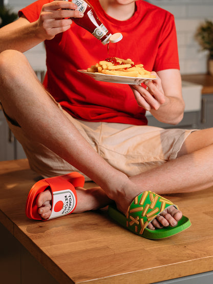 Chanclas alegres Patatas fritas con kétchup