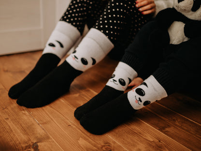 Calcetines infantiles alegres de inverno Panda feliz