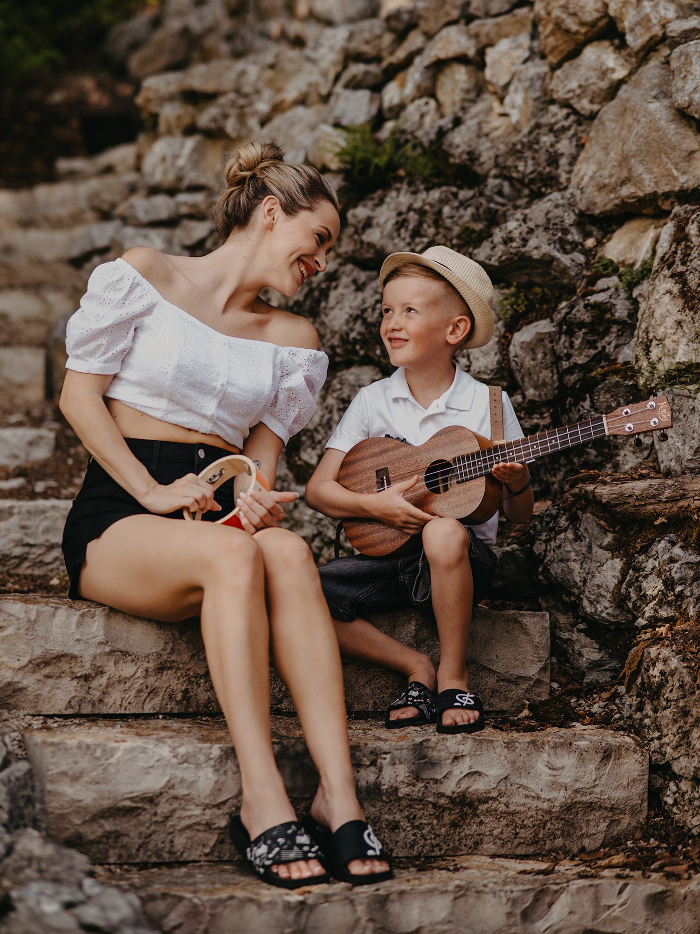 Chanclas infantiles alegres Música