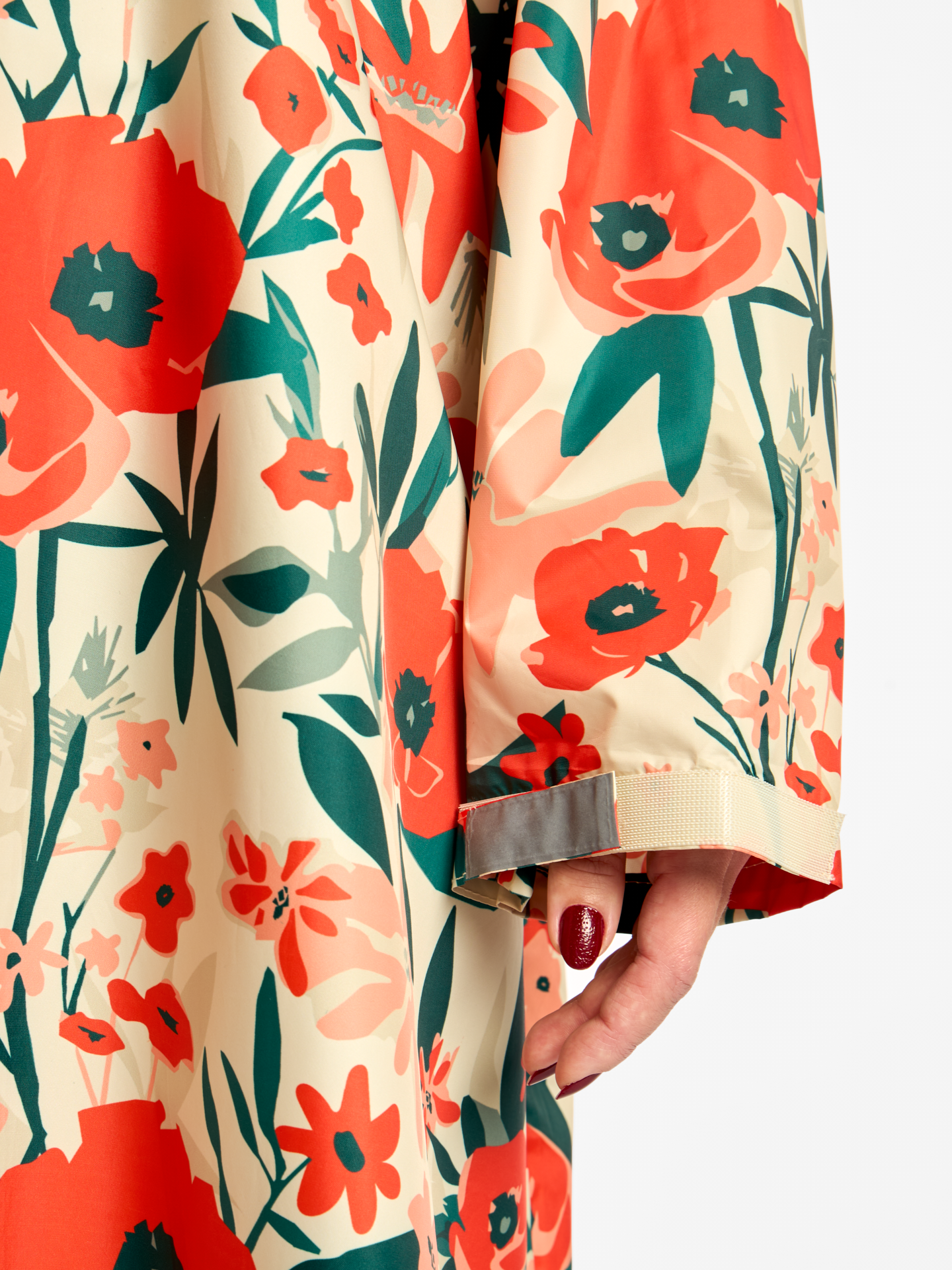 raincoat-poppy-garden-86/865168d35797846dd49bd2d2d1e9c44ce4f6fd91