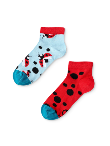 Calcetines tobilleros alegres para niños Mariquitas y lunares