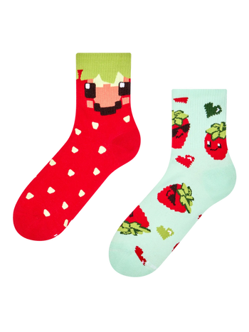 Calcetines de deporte alegres Fresas pixeladas